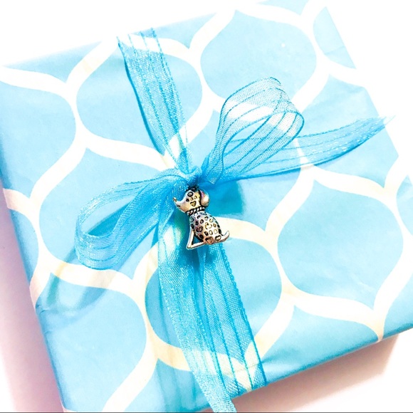 APPLE NECKLACE                          🎉HP🎉 - Picture 5 of 8